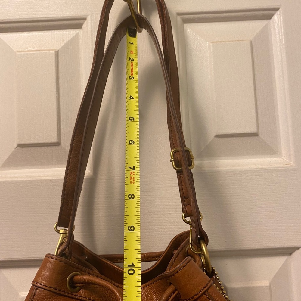 Nwot Fossil Tessa Bucket Drawstring Convertible B… - image 4
